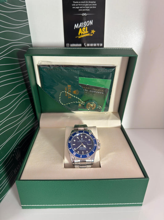 Rolex oyster submariner